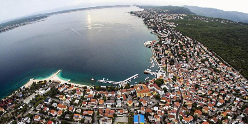 Apartment Leana Selce Bagian luar foto